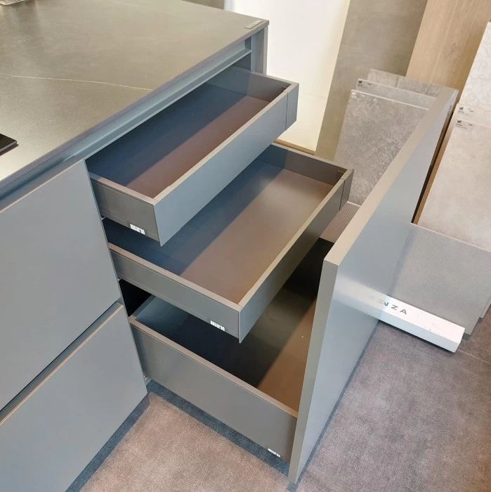 Cucina con Isola Antares cucine AS10 LINE + SISTEMA