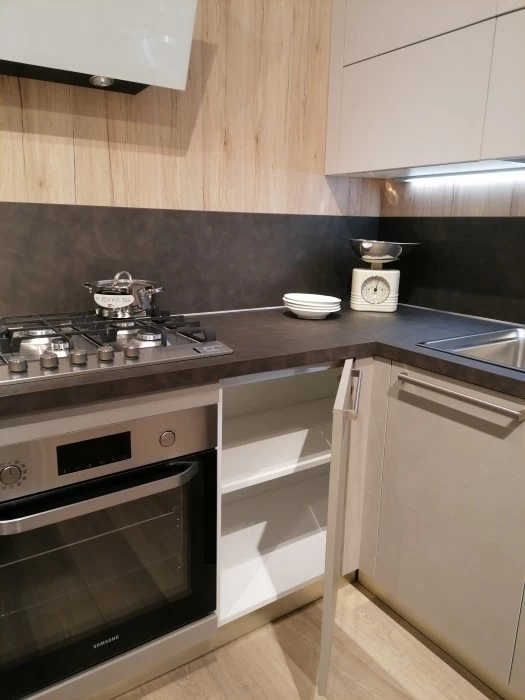 Cucina con penisola Veneta Cucine Start Time