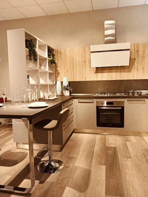 Cucina con penisola Veneta Cucine Start Time