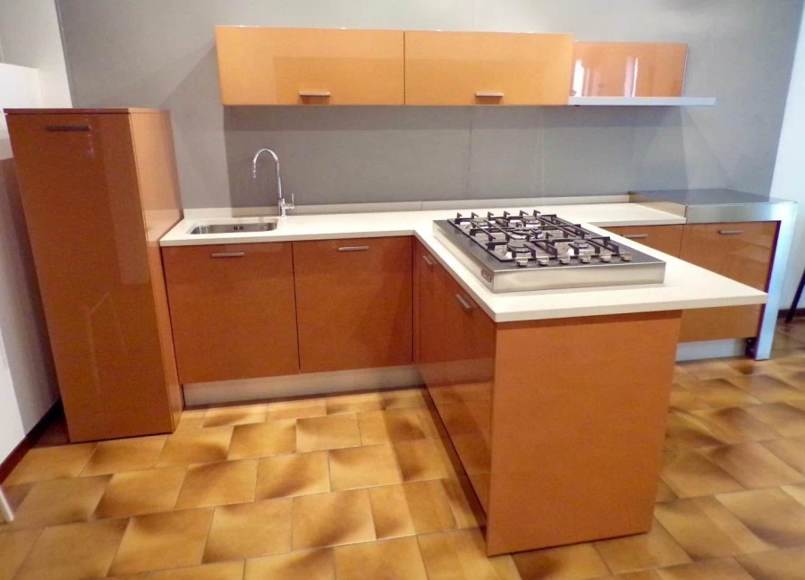 CUCINA CON PENISOLA ELMAR BASIC OUTLET A BRESCIA