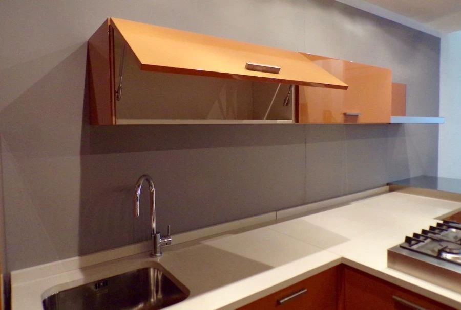 CUCINA CON PENISOLA ELMAR OUTLET A BRESCIA