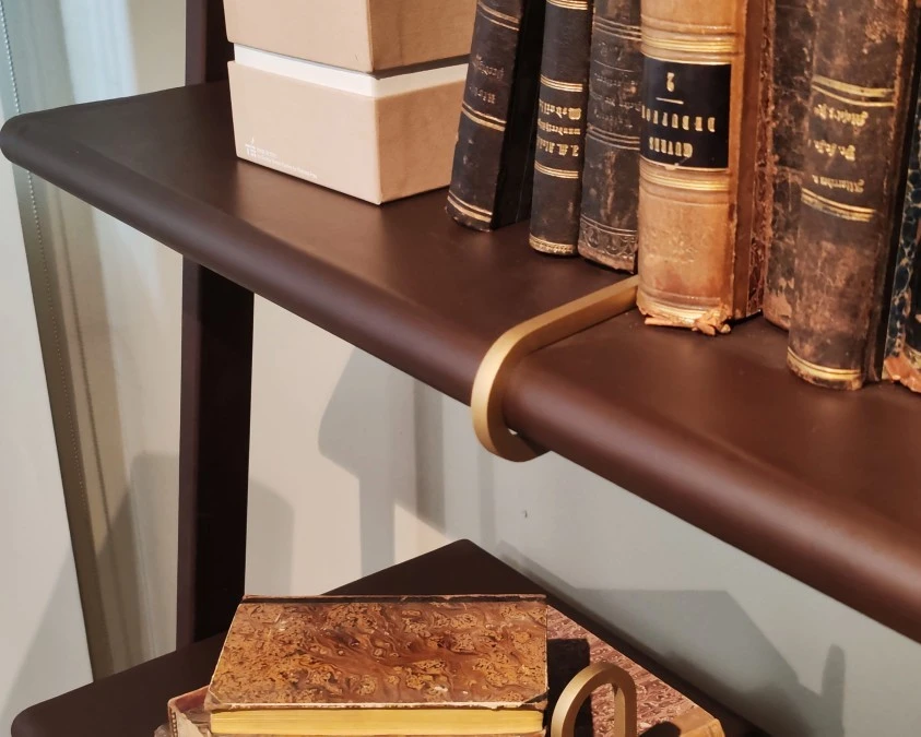 Piccola libreria Poltrona Frau Ren
