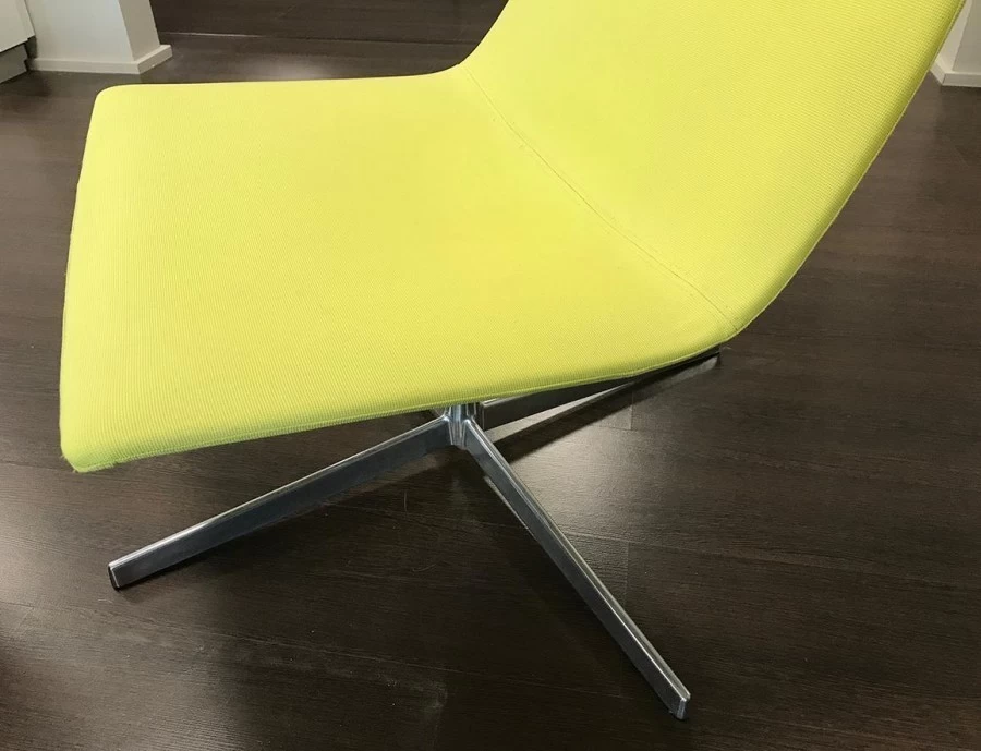 Poltrona Arper Catifa 70
