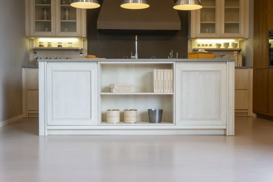 Cucina con Isola Scandola Mobili Maestrale
