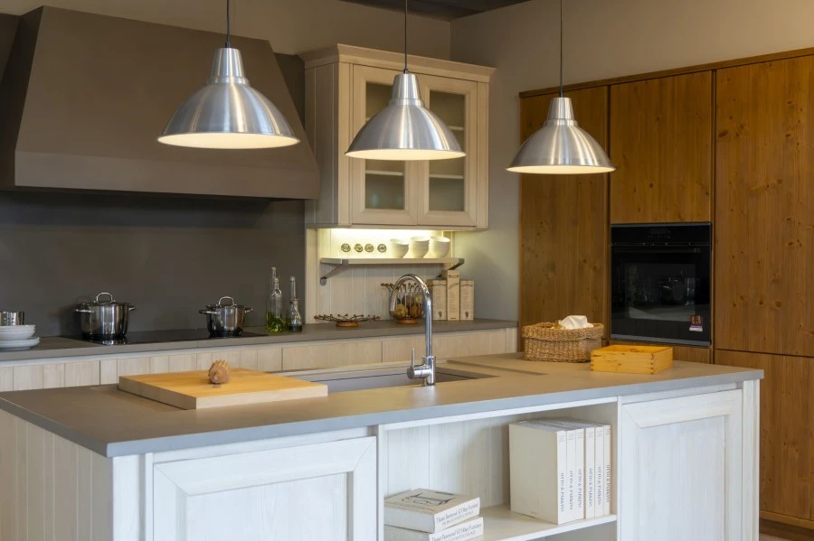 Cucina con Isola Scandola Mobili Maestrale