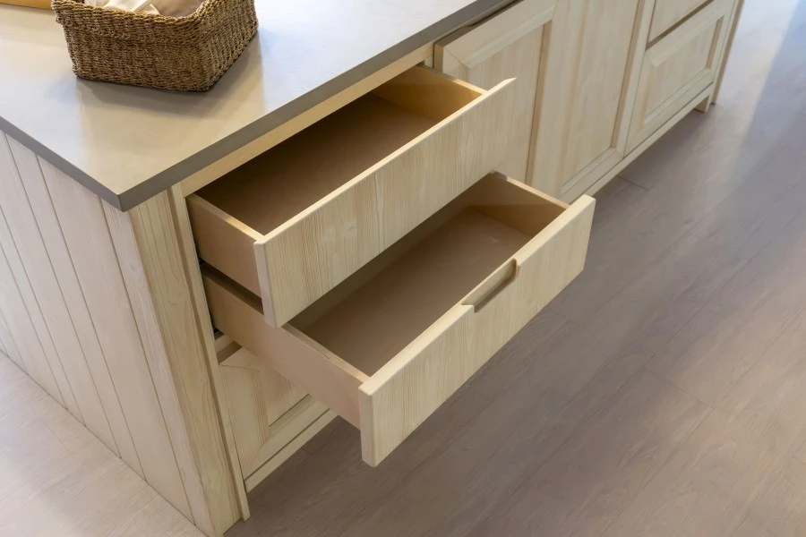 Cucina con Isola Scandola Mobili Maestrale
