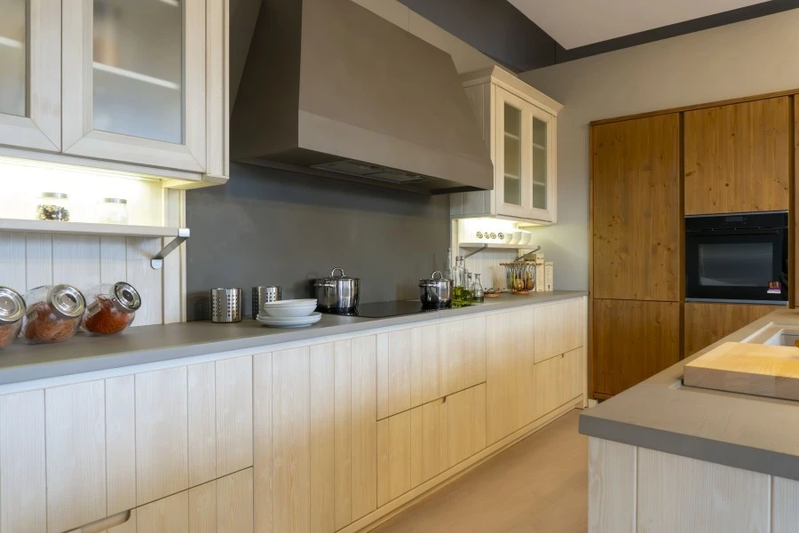 Cucina con Isola Scandola Mobili Maestrale