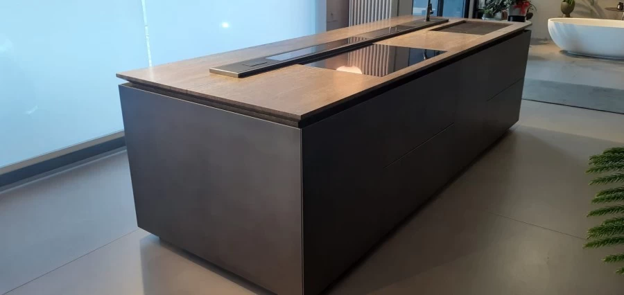 Cucina con Isola Molteni&C - Dada Engineered Intersection Acciaio Nebula