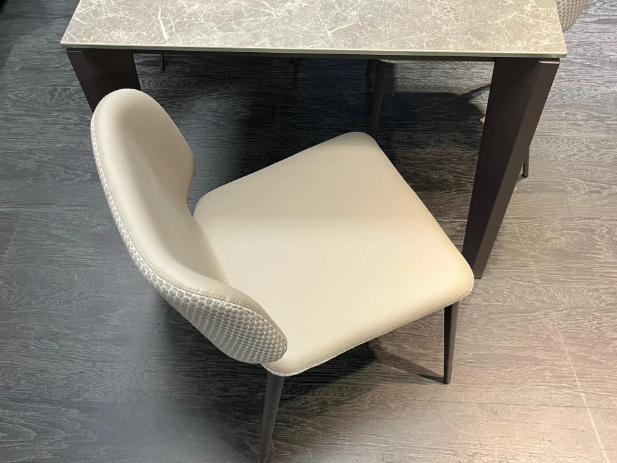 Sedia con braccioli MIDJ Wrap