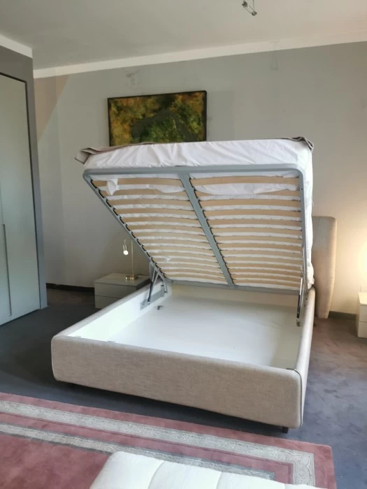 Letto matrimoniale con contenitore Colombini LORD