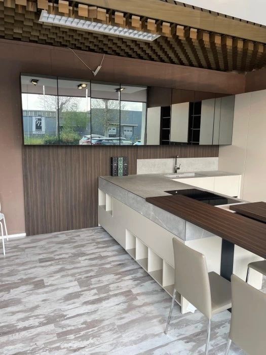 Cucina con penisola Aster Cucine Atelier