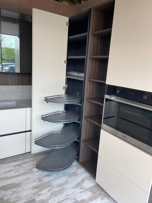 Cucina con penisola Aster Cucine Atelier