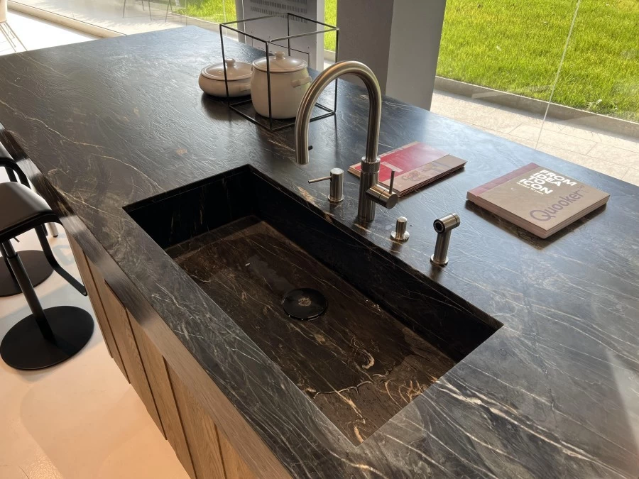 Cucina con Isola Camagni Cucine TRE-D