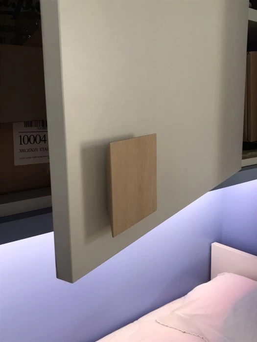 Particolare Maniglie in Legno per Ante armadio