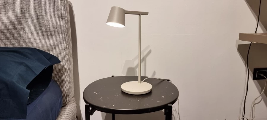 Lampada da tavolo Muuto Tip table