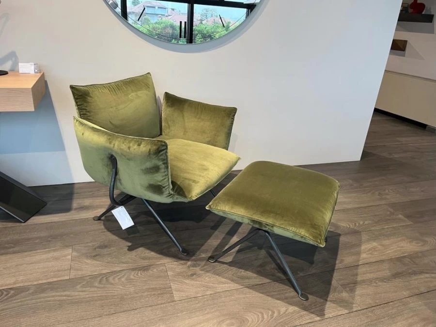 Poltrona con pouf Magis | OFFICINA + OTTOMANA