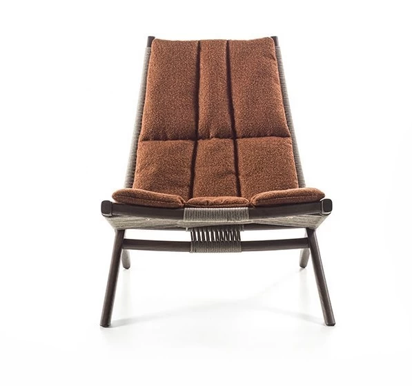 Poltrona Frigerio mod. Huli - Vismara Architettura d'interni