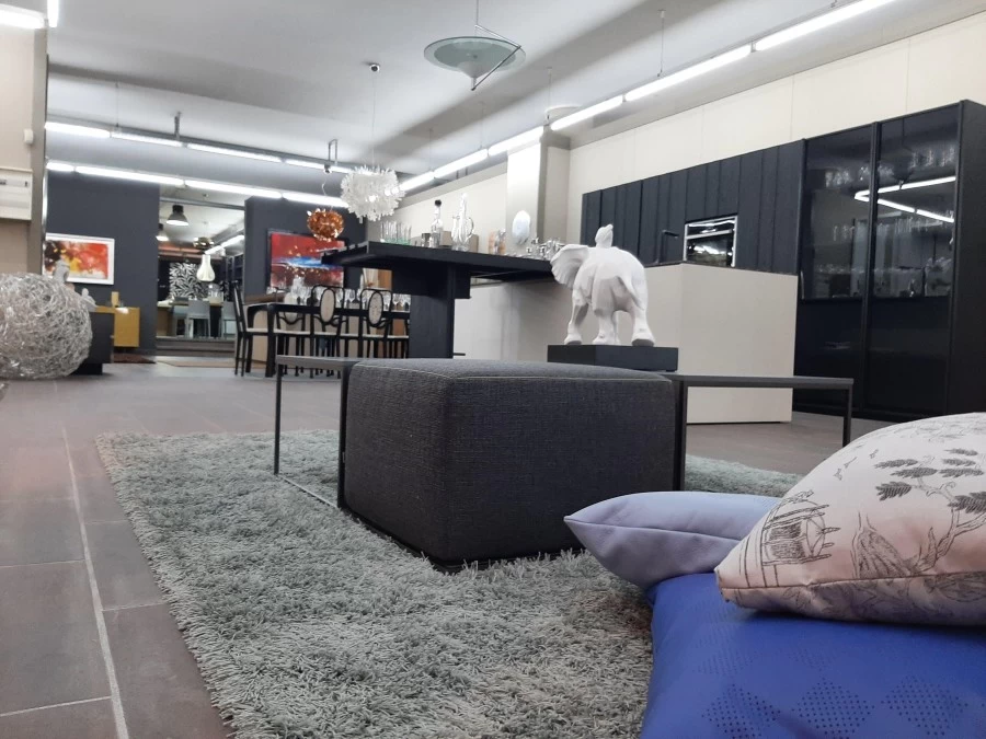 Tavolino B&B Italia Area con pouf