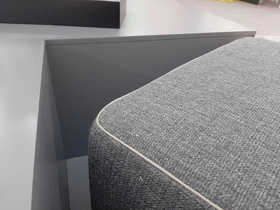 Tavolino B&B Italia Area con pouf