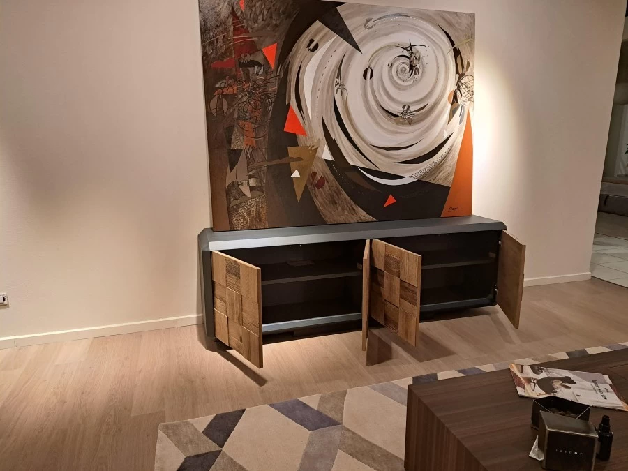 Madia Dialma Brown Square 4