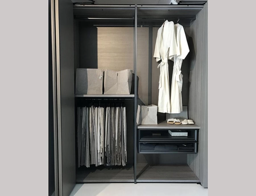 Armadio battente Molteni&C. GLISS MASTER Sistema 7