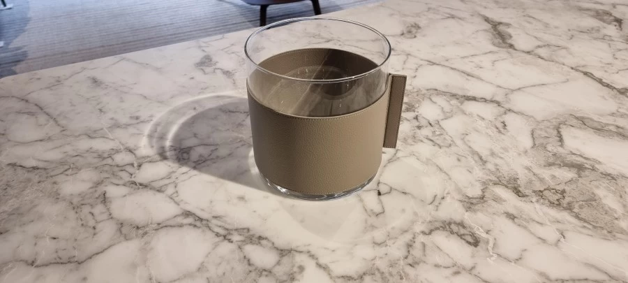 Vaso Poltrona Frau Pot largo