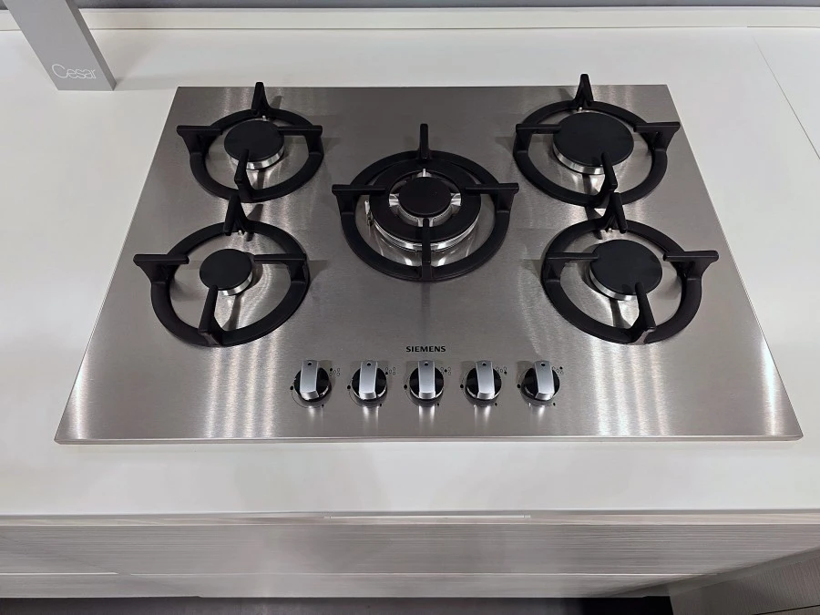 Cucina con penisola Cesar Yara