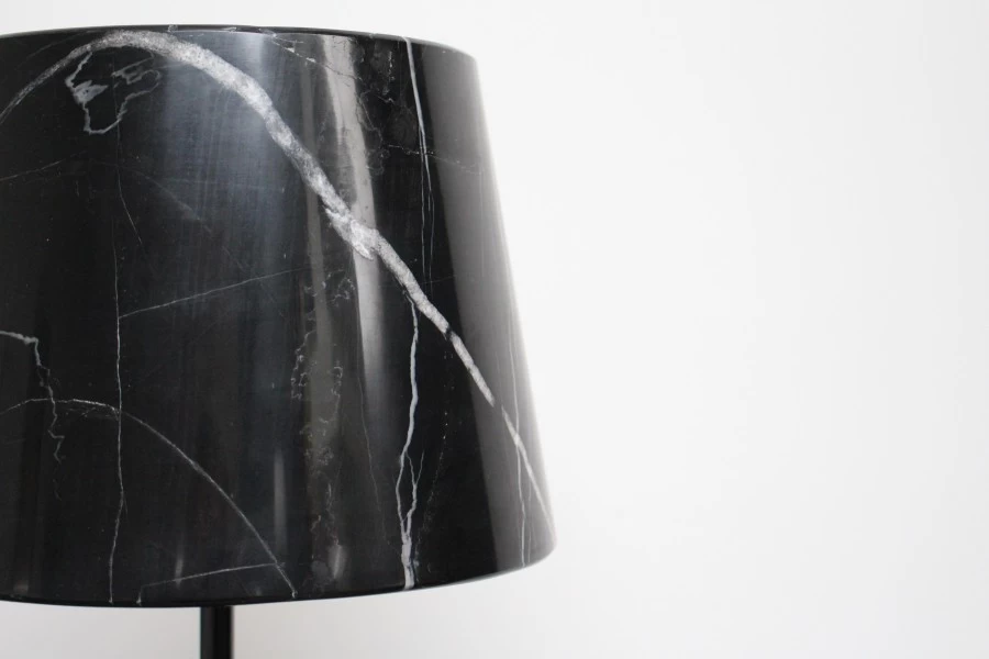 Lampada da tavolo Produzione Artigianale marmo