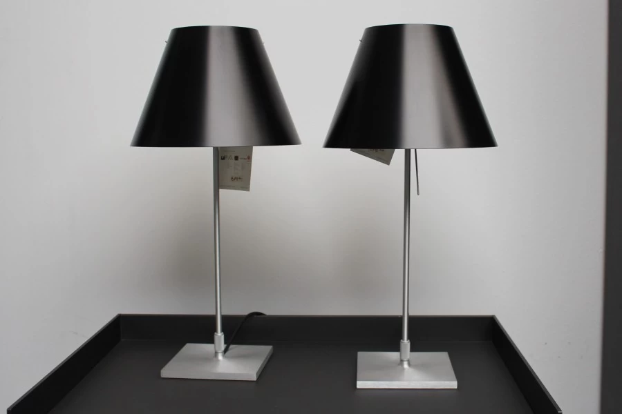 Lampada da tavolo Luceplan nere