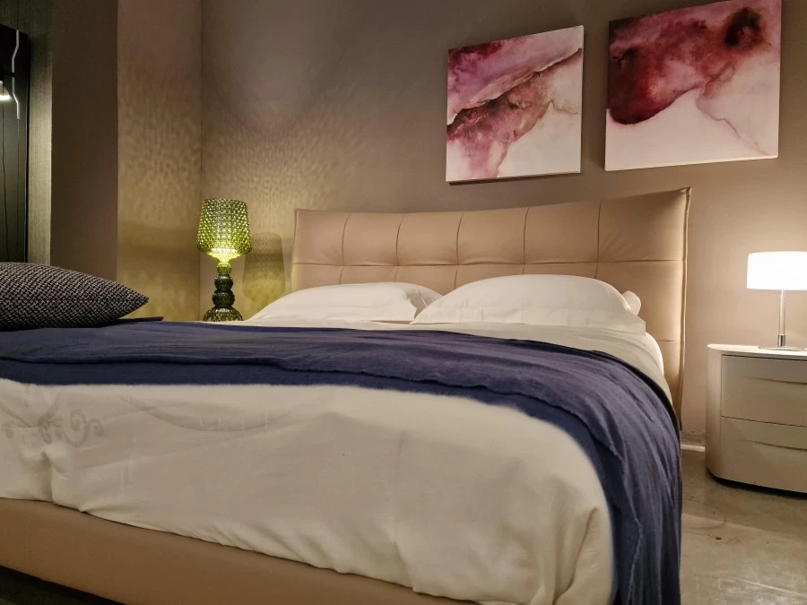 Letto matrimoniale Poltrona Frau AURORA TRE