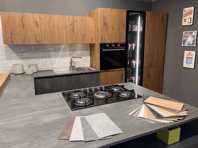 Cucina con penisola Armony RHO