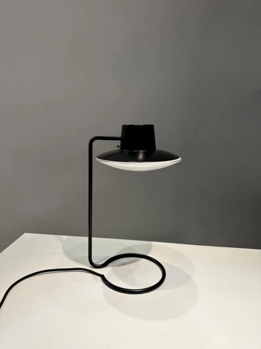 Lampada da tavolo Louis Poulsen AJ OXFORD