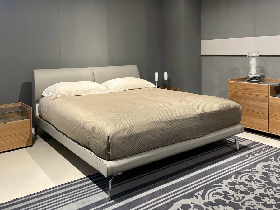 Letto matrimoniale Poltrona Frau Eosonno