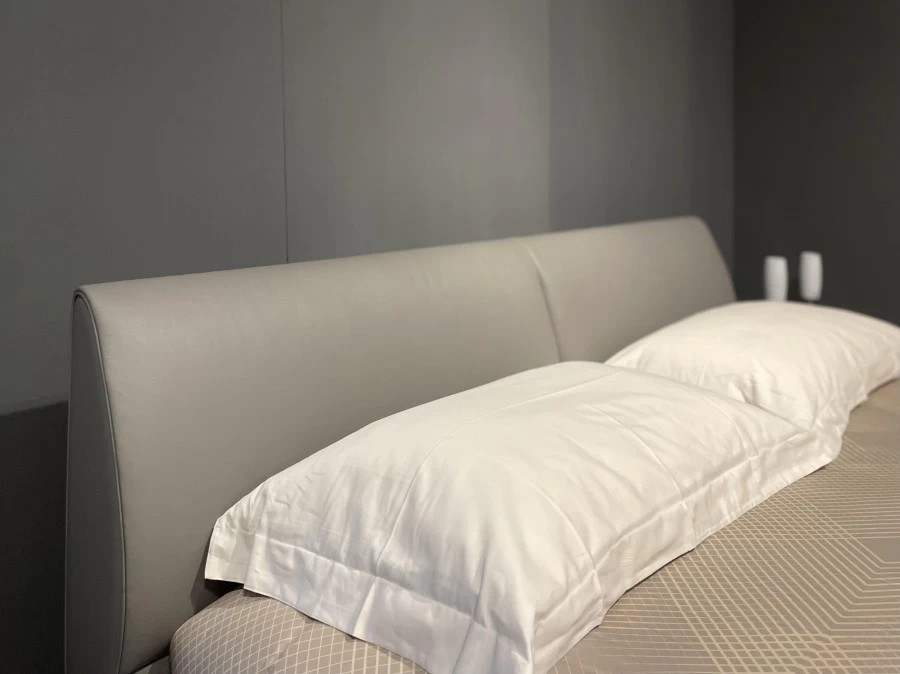 Letto matrimoniale Poltrona Frau Eosonno