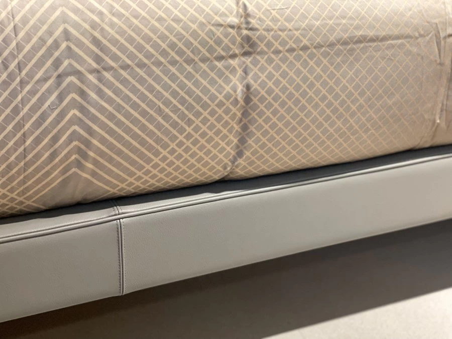 Letto matrimoniale Poltrona Frau Eosonno