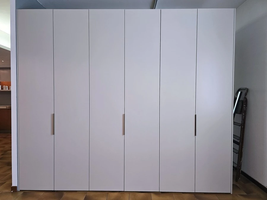 Armadio battente Pianca Plana (Seta)
