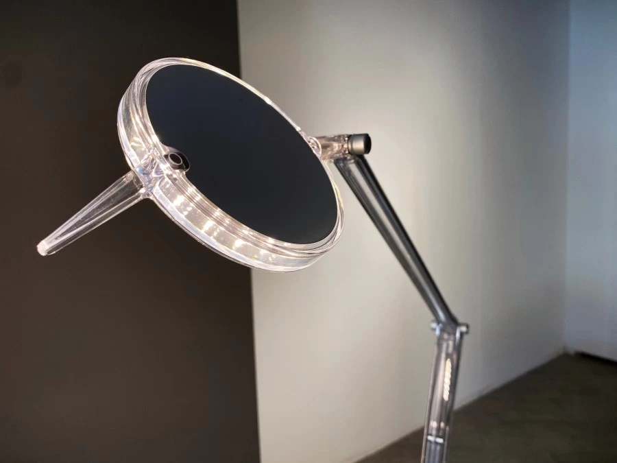 Lampada da tavolo Kartell ALEDIN TEC