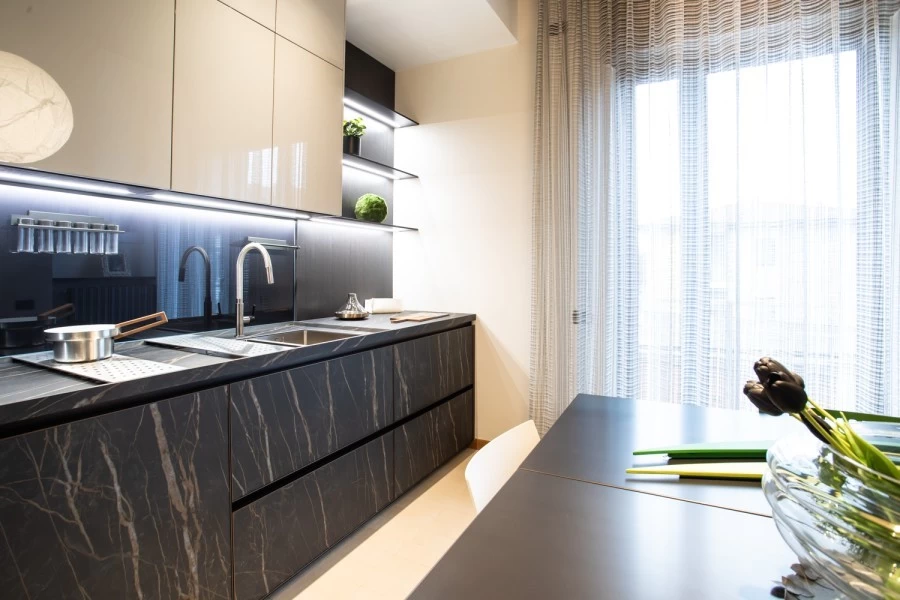 Cucina lineare Binova Bluna + Avola