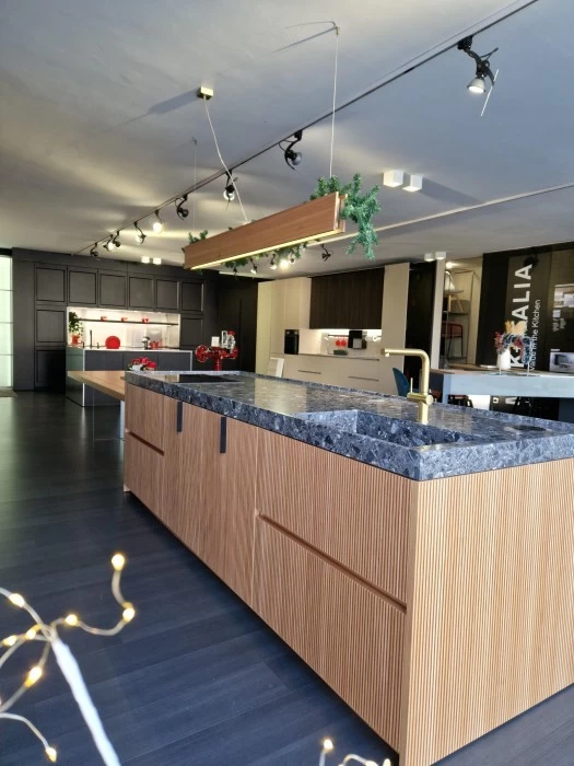 Cucina lineare MVK+ITALIA CHIAROSCURO