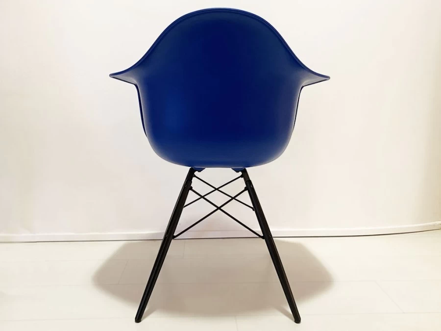 Sedia con braccioli Vitra DAW