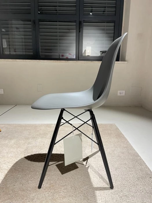 Sedia senza braccioli Vitra DSW