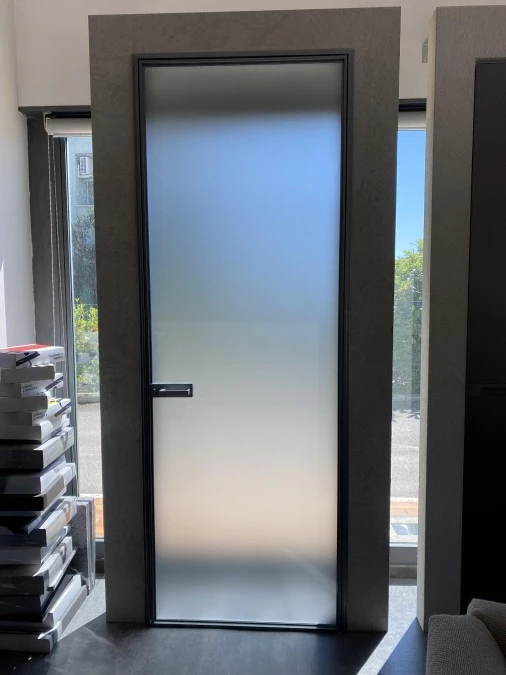 Porta battente Rimadesio SPIN