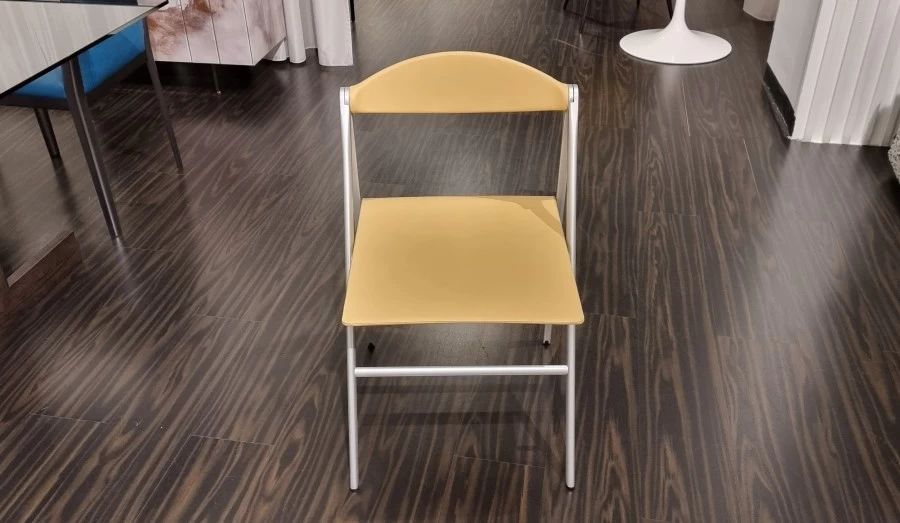 Sedia pieghevole Poltrona Frau DONALD