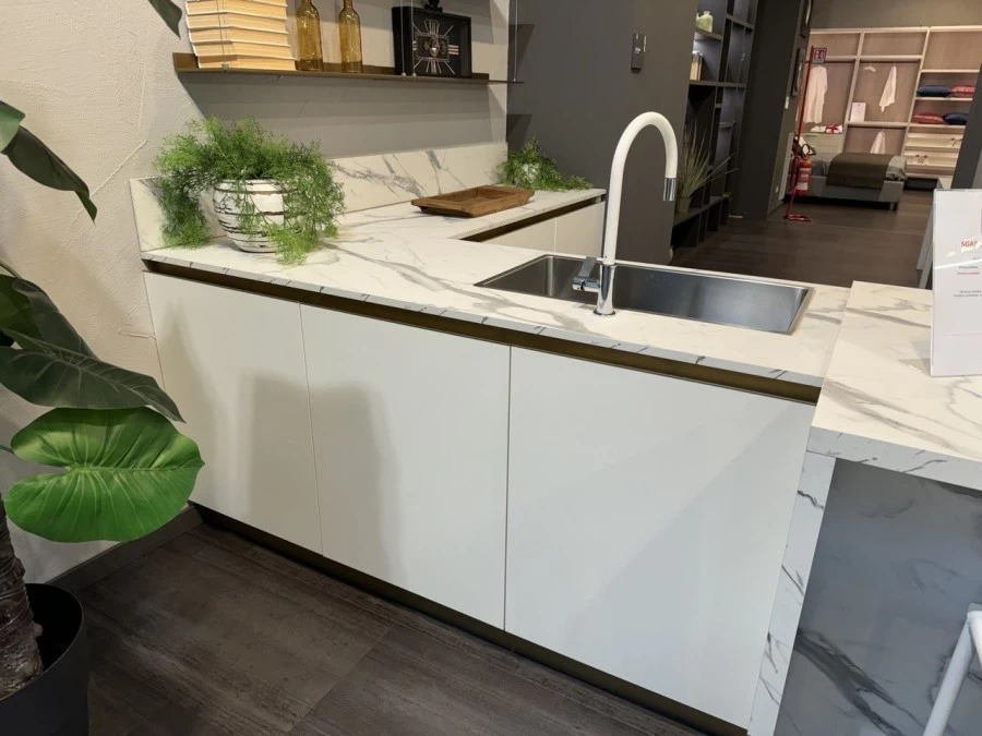 Cucina con penisola Scavolini Delinea