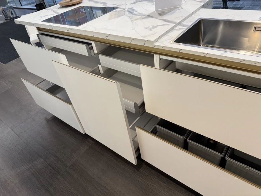 Cucina con penisola Scavolini Delinea