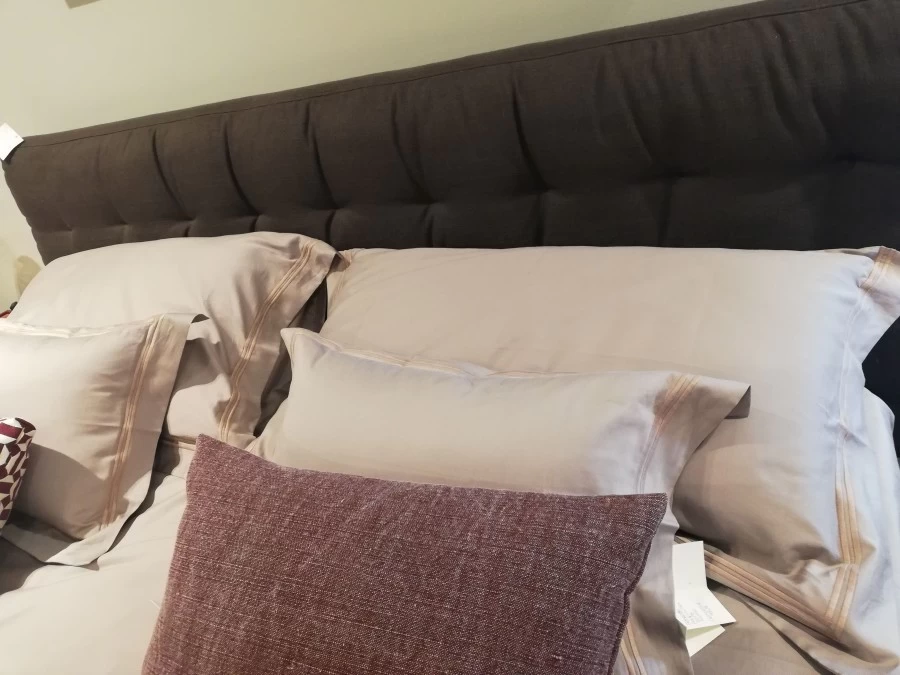 Letto matrimoniale con contenitore Flou Pinch
