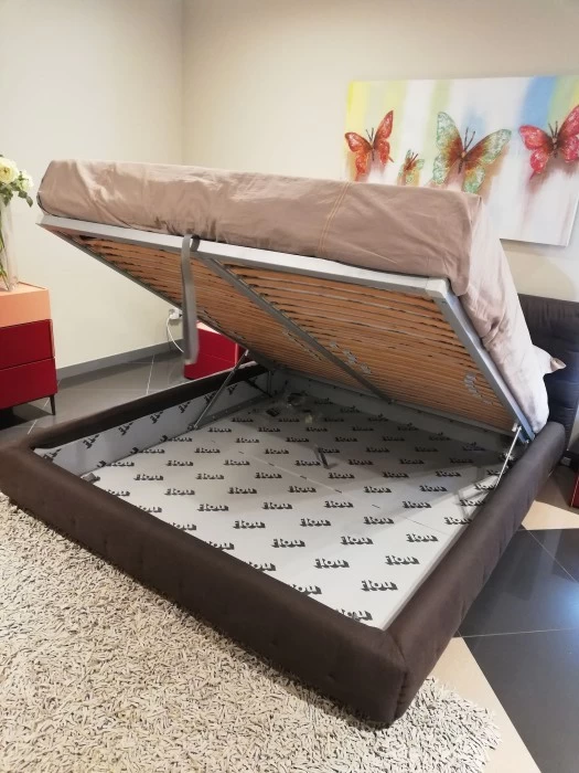 Letto matrimoniale con contenitore Flou Pinch
