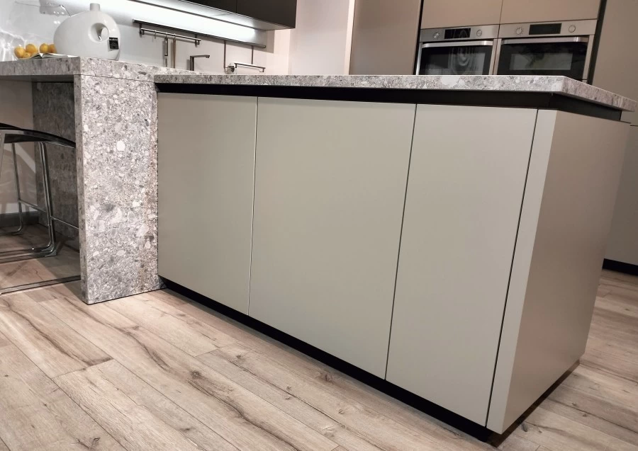 Cucina con penisola Scavolini Delinea