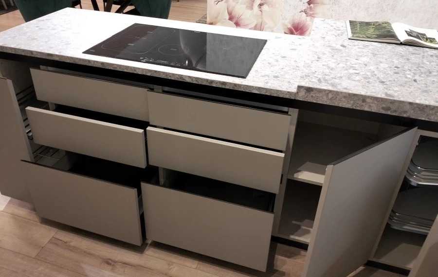 Cucina con penisola Scavolini Delinea