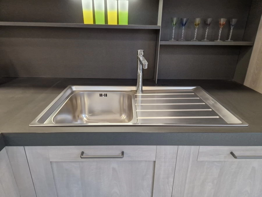 Cucina con penisola Stosa Cucine City